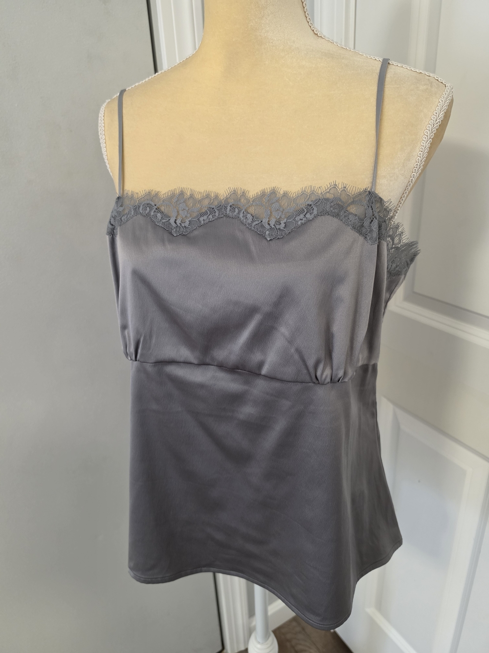 Y2K New York & Co Silver Stretch Lace Cami Tank Top Size L Gunmetal NWT Size XL